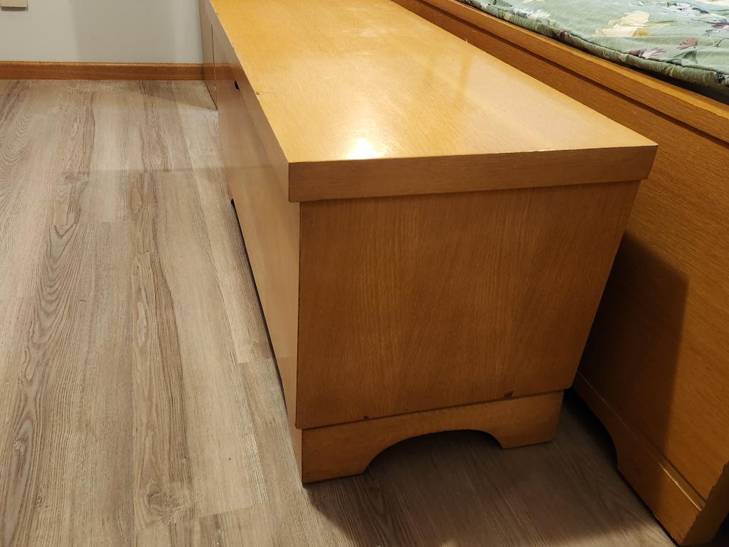Lane Mid-Century Modern Cedar Chest