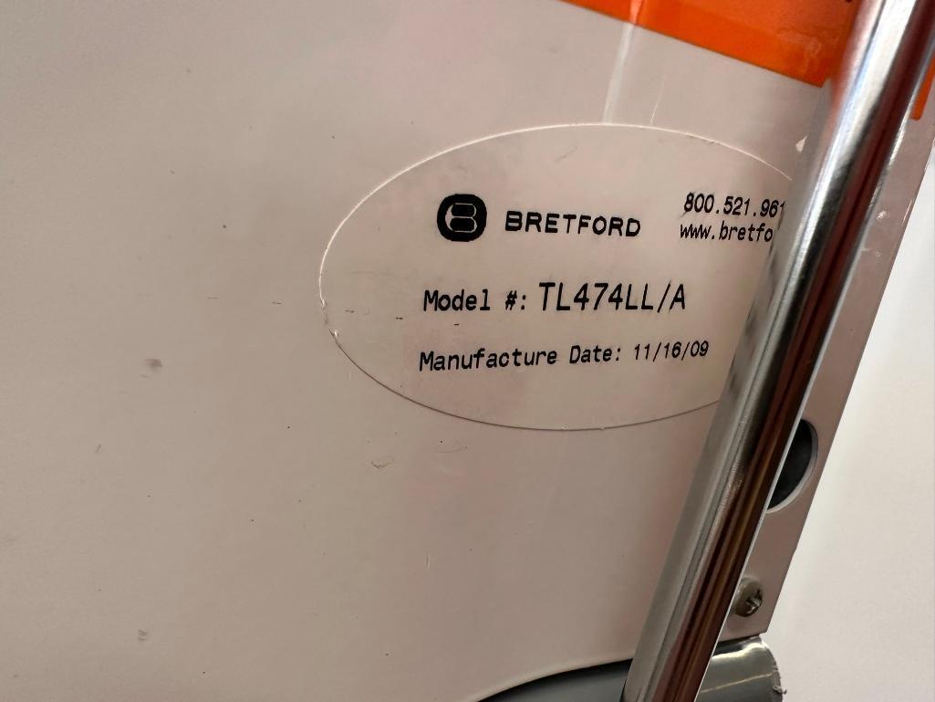 Bretford Model BMC16E Elevation Charging Cart