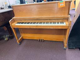 Hamilton Upright Piano by Baldwin w/ Cover, No 206610