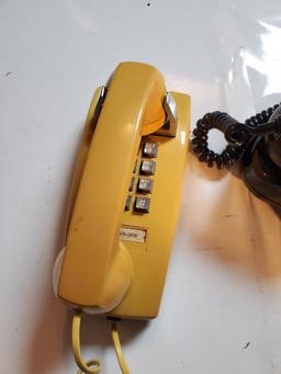 Lot of 2 Vintage Telephones