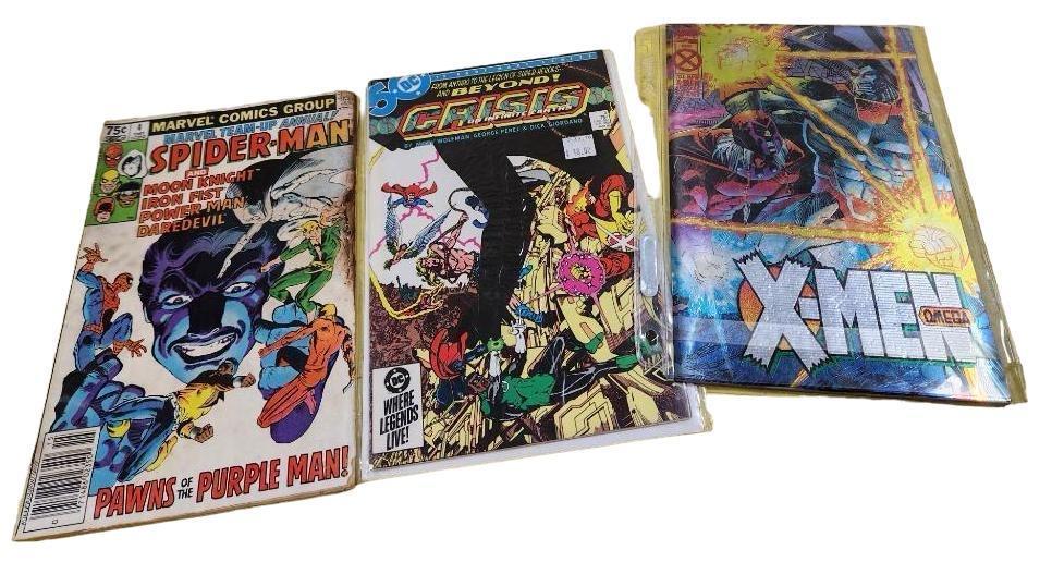 Three Vintage Comic Books, X-Men, Spiderman, Crisis of Infinite Earths 75 Cent & Others
