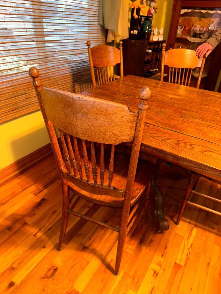Antique Oak Kitchen Table and Chairs w/ 2 Leaves, 4 Chairs