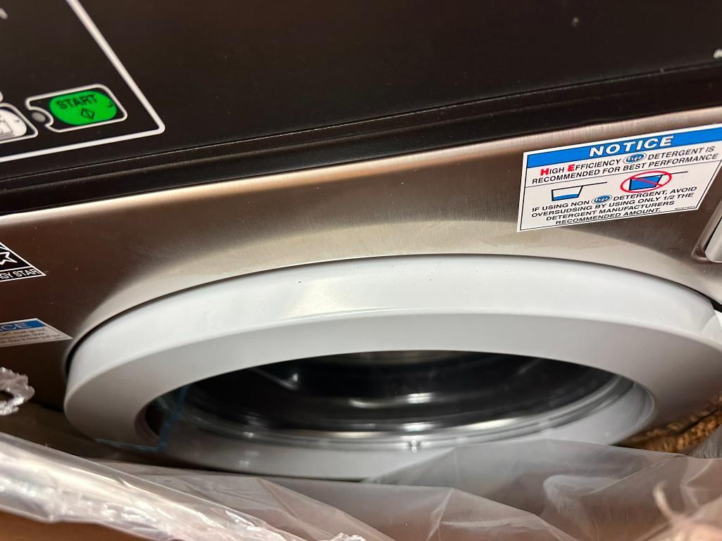 NEW Unused Speed Queen 18lb Front Load Washer Model: BFNBCFSG112TN01, SN: 1410051095