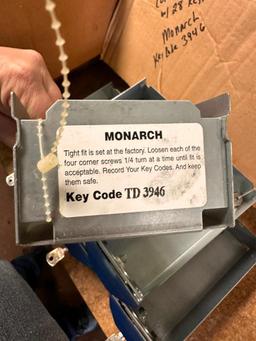 26 New Monarch Coin Boxes w/ 28 Keys, Key Code: 3946