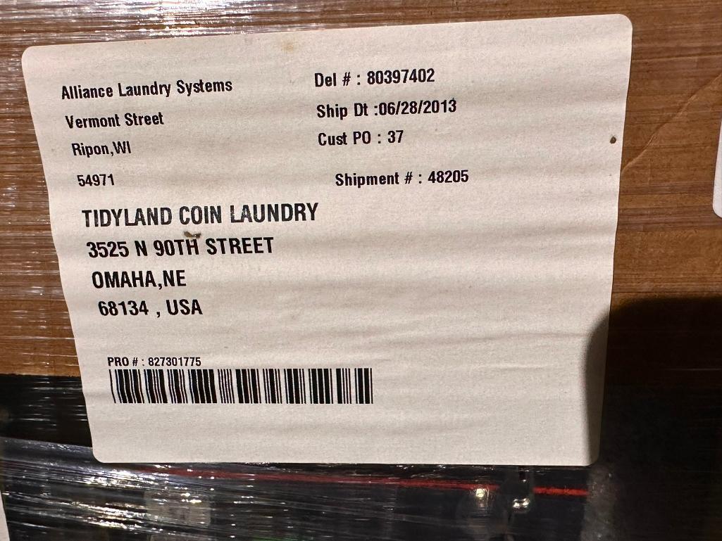 NEW, Unused Speed Queen 20lb Commercial Front Load Washer, Model: SCN020JCFBU2001