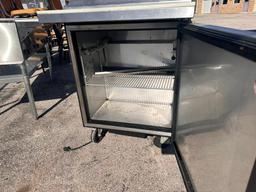 True Model TSSU-27-12M-C Sandwich / Salad Refrigerated Prep Table on Mobile Base