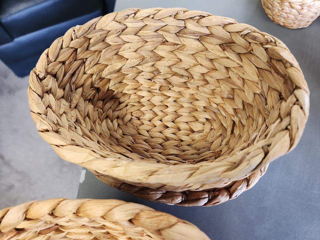 Lot of 8, Rope Serving Baskets, 8in x 6in