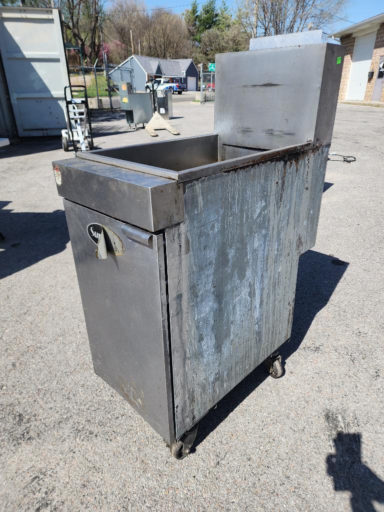 Superior Model LG300 - 40lb Floor Fryer on Mobile Base