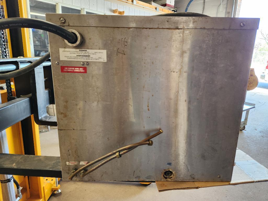 Vulcan Convection Oven or Insulated Holding Cabinet, No Model Tag, Likely a Holding Cabinet