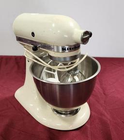 KitchenAid Stand Mixer Model K45SS Ivory