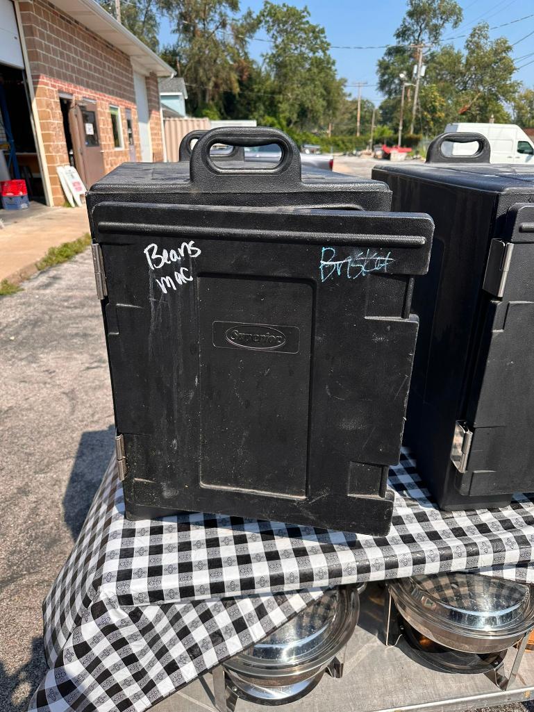 (2) As-Is Carlisle NPC300N Cateraide Insulated Front Loading Food Pan Carriers, 5-Pan Capacity