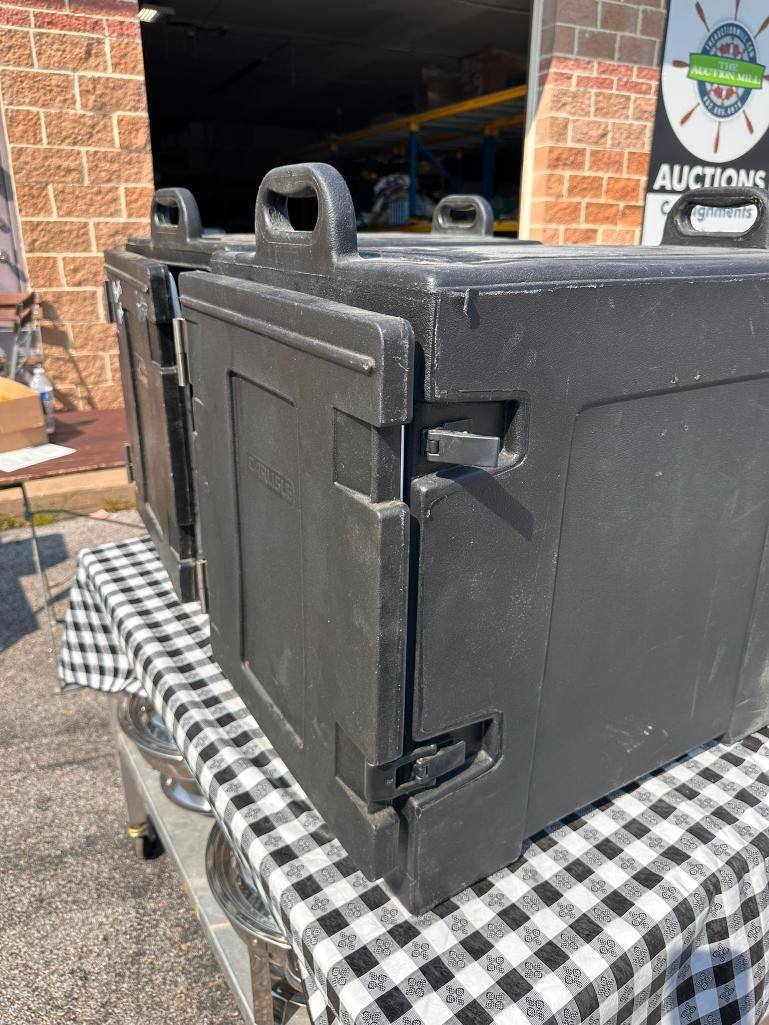(2) As-Is Carlisle NPC300N Cateraide Insulated Front Loading Food Pan Carriers, 5-Pan Capacity