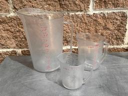 3 Liquid Measuring Pitchers, 1 Qt, 4 Qt, 1 Pint