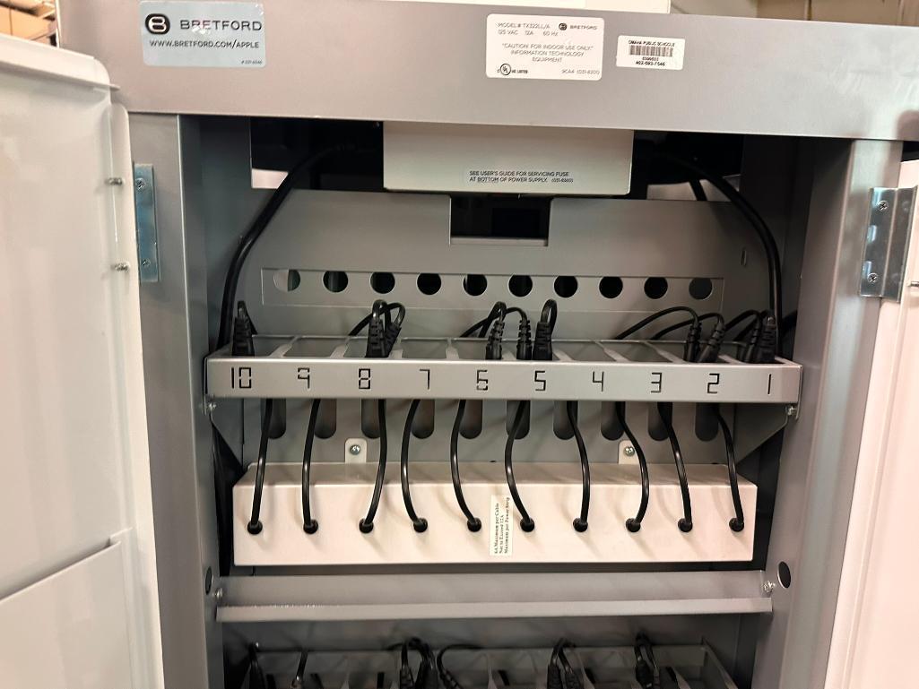 Bretford Model TX323LL/A Computer / Tablet Charging Cart