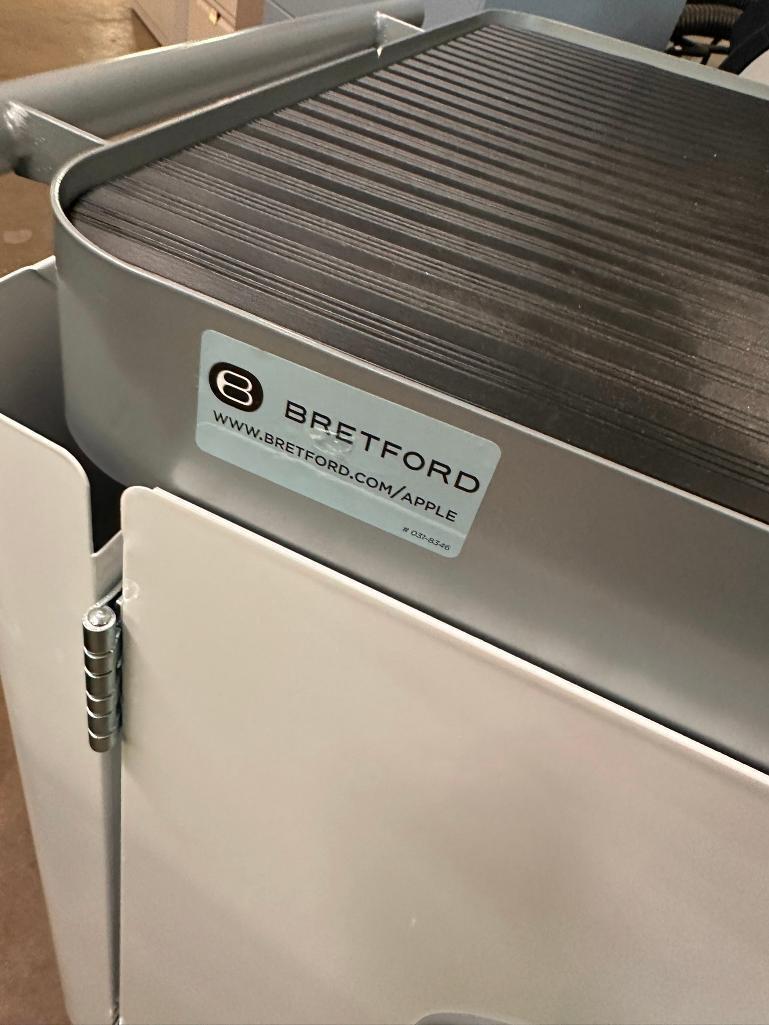 Bretford Model TX323LL/A Computer / Tablet Charging Cart