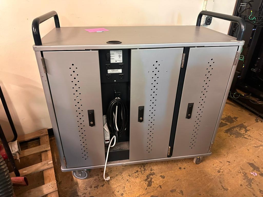 HP Model A307-15 Mobile Laptop / Tablet Charging Cart