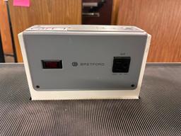 Bretford Model TX323LL/A Computer / Tablet Charging Cart