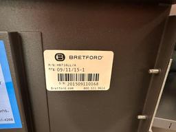 Bretford Model HB716LL/A Computer / Tablet Charging Cart