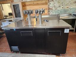 TRUE TDD-3-HC 69in Direct Draw Draft Beer System w/ 3-Keg Capacity, 2 Tap Towers