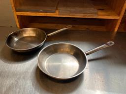 Lot of 2, 10in Fry Pan Skillets
