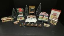 Diner Ornaments & Christmas Assortment- 11 items