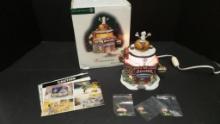 Dept 56- Reds Elfland Diner - LIGHT UP- original Box & Packing-Like new condition - ( 2 of 9 Dept 56