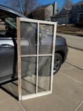 Oval pottery barn mirror. Has crystal knob to hang it from. Approx 11x17