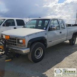 1991 CHEVROLET SILVERADO CHEYENNE, 6.2L DIESEL, 4X4, EXTENDED CAB, LONG BED, MEYER MODEL C-8 SNOWPLO