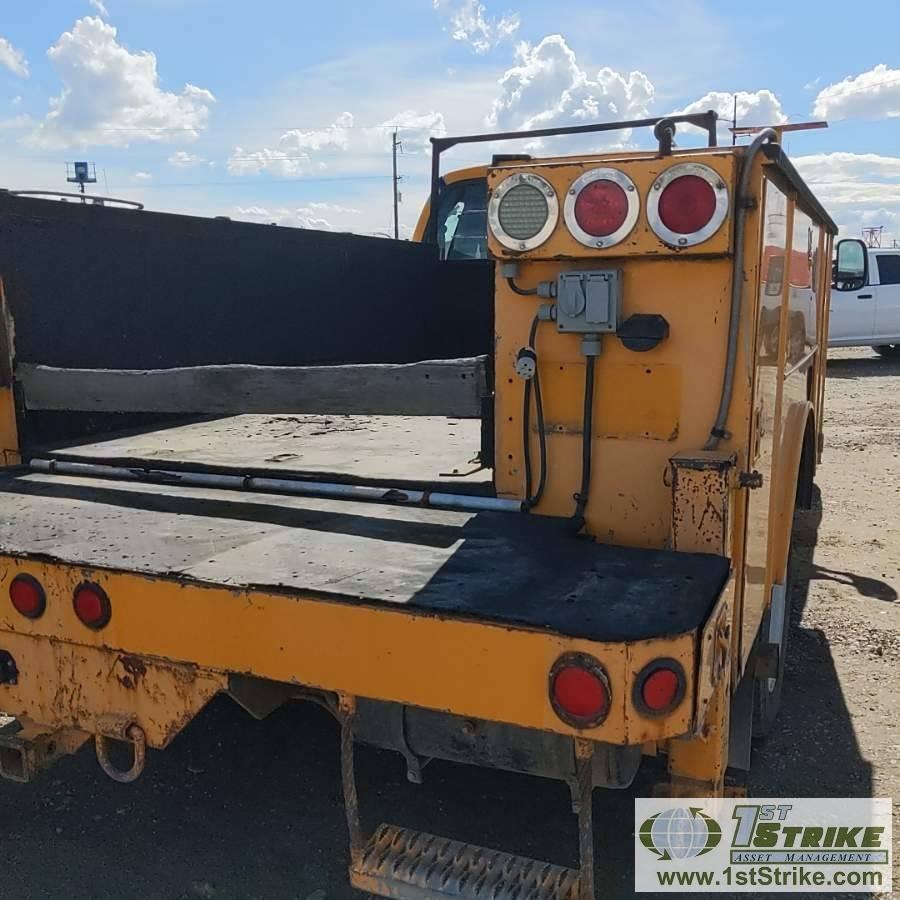 2004 FORD F-550 SUPERDUTY XL, 6.0L POWERSTROKE DIESEL, DUALLY, EXTENDED CAB, SERVICE BED