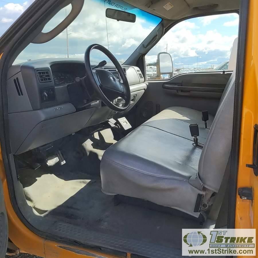 2004 FORD F-550 SUPERDUTY XL, 6.0L POWERSTROKE DIESEL, DUALLY, EXTENDED CAB, SERVICE BED