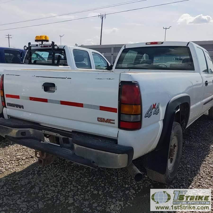 2006 GMC SIERRA 2500HD, 6.6L DURAMAX DIESEL, 4X4, CREW CAB, LONG BED. UNKNOWN MECHANICAL PROBLEMS