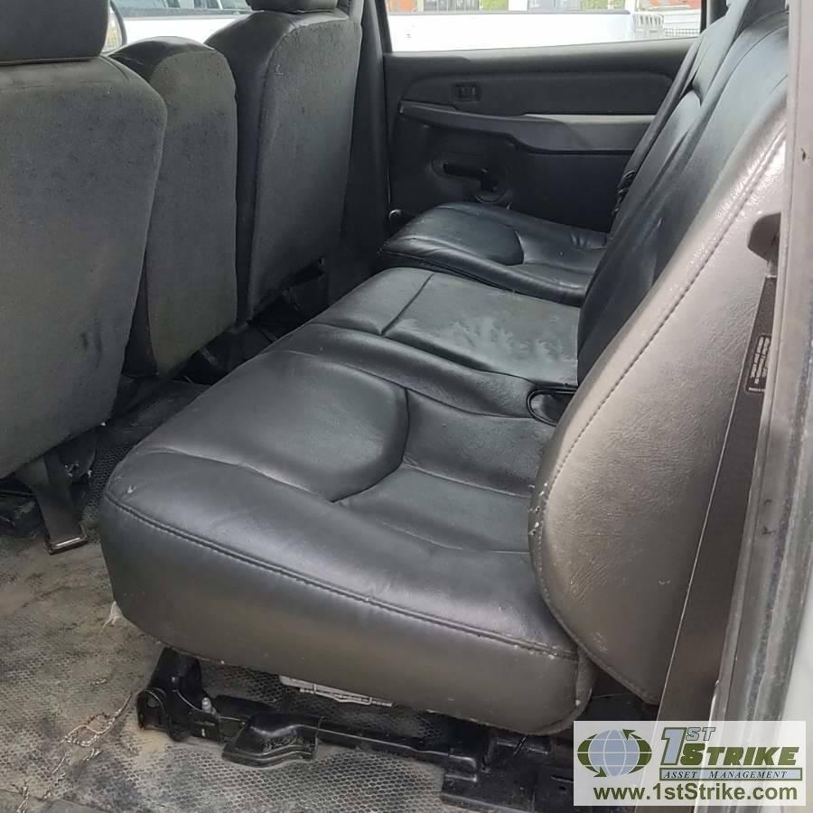 2006 GMC SIERRA 2500HD, 6.6L DURAMAX DIESEL, 4X4, CREW CAB, LONG BED. UNKNOWN MECHANICAL PROBLEMS