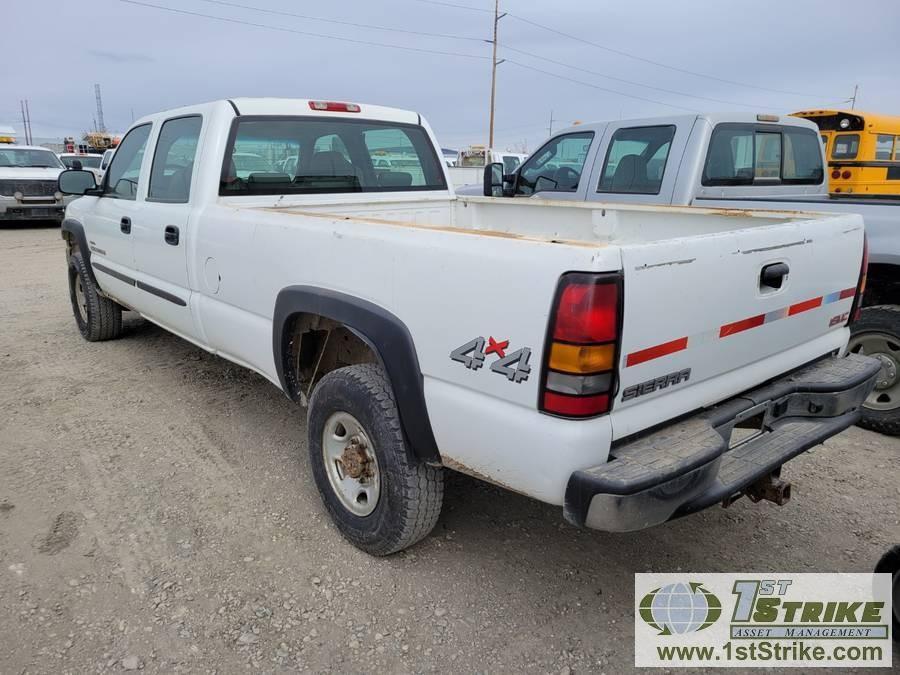 2006 GMC SIERRA 2500HD, 6.6L DURAMAX DIESEL, 4X4, CREW CAB, LONG BED. UNKNOWN MECHANICAL PROBLEMS