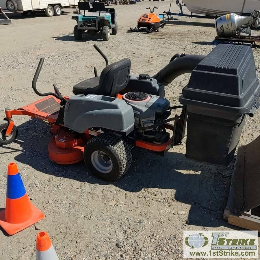MOWER, HUSQVARNA R24222F ZERO TURN, 2CYL BRIGGS AND STRATTON, W/ BAGGER