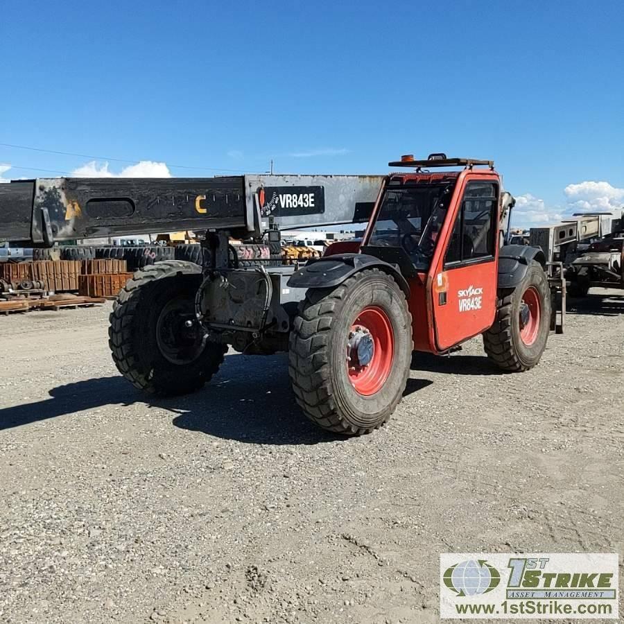 TELEHANDLER, 2015 SKY JACK VR843E. EROPS, 8000LB CAPACITY. 43FT MAX HEIGHT. MISSING OUTRIGGERS