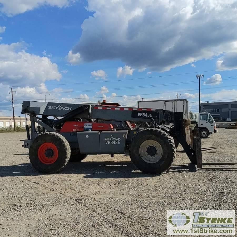 TELEHANDLER, 2015 SKY JACK VR843E. EROPS, 8000LB CAPACITY. 43FT MAX HEIGHT. MISSING OUTRIGGERS