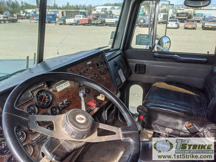 CRANE TRUCK, 2000 PETERBILT 378. CATERPILLAR C15 435 ENGINE, FULLER RTL016913A TRANSMISSION. JLG CRA