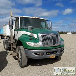 SEMI TRACTOR, 2013 INTERNATIONAL DURASTAR MODEL 4400 SBA 6X4, MAXX FORCE DIESEL ENGINE, AUTOMATIC TR