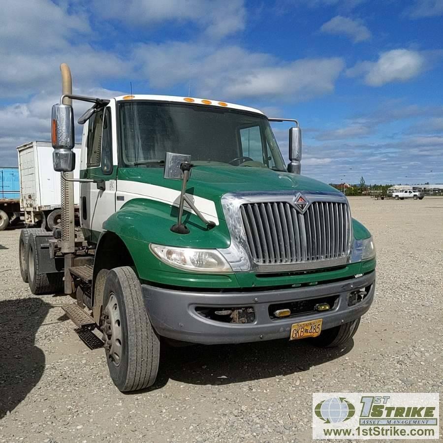 SEMI TRACTOR, 2013 INTERNATIONAL DURASTAR MODEL 4400 SBA 6X4, MAXX FORCE DIESEL ENGINE, AUTOMATIC TR