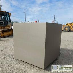 TANK, CUBE, STEEL CONSTRUCTION