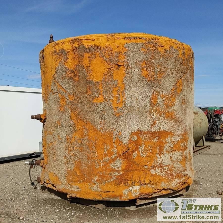 TANK, INSULATED WITH ELECTRIC HEATING ELEMENT