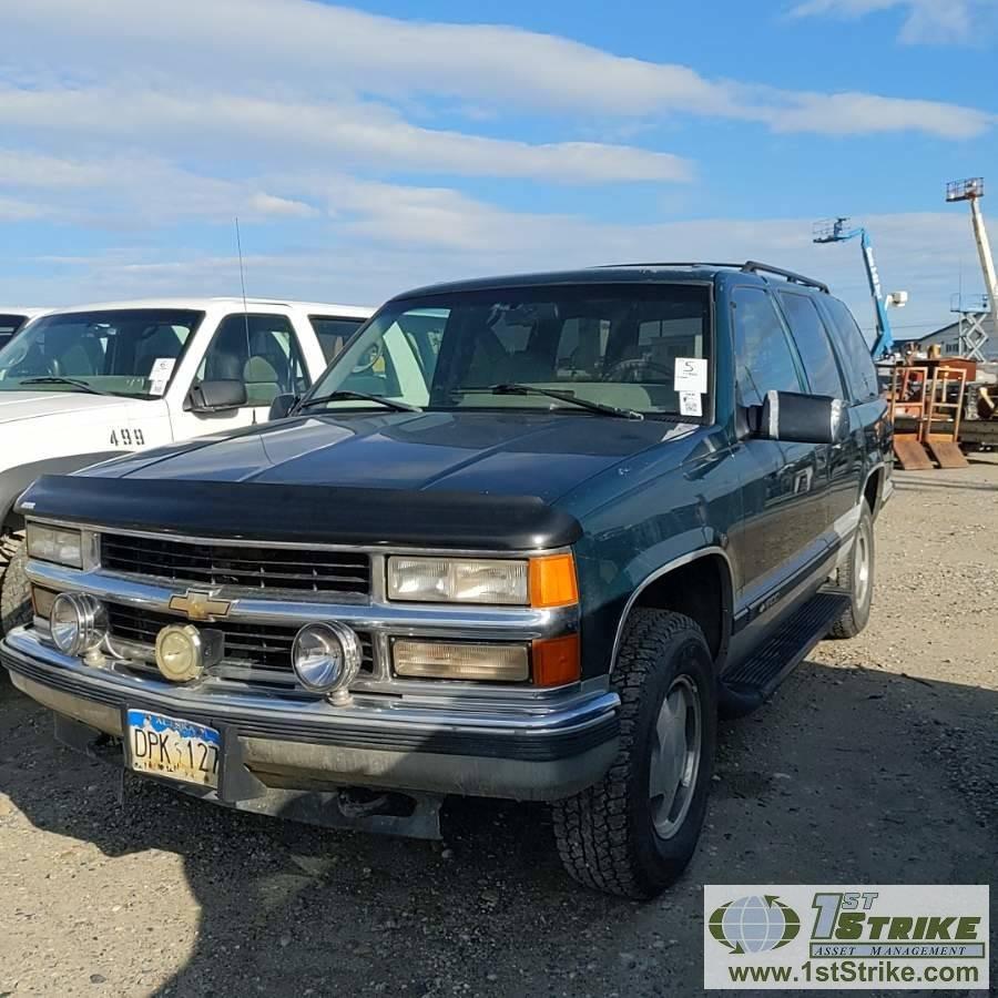 1996 CHEVROLET TAHOE 1500LT, 5.7L VORTEC, 4X4, 4-DOOR