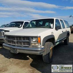1999 CHEVROLET SUBURBAN 2500, 5.7L VORTEC, 4X4