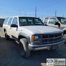 1999 CHEVROLET SUBURBAN 2500, 5.7L VORTEC, 4X4