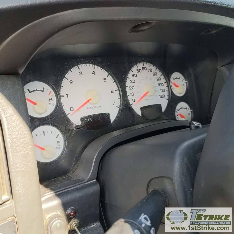 2002 DODGE RAM 1500, 4.7L MAGNUM, 4X4, CREW CAB, SHORT BED. RECONSTRUCTED TITLE