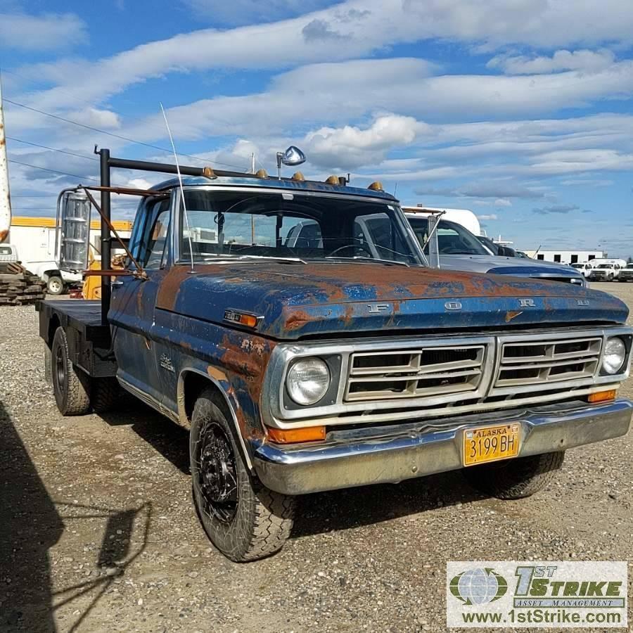 1970 FORD 350 CUSTOM SPORT, V-8 GAS, MANUAL TRANS, RWD, DUALLY, REGULAR CAB, 8FT FLATBED W/GOOSENECK