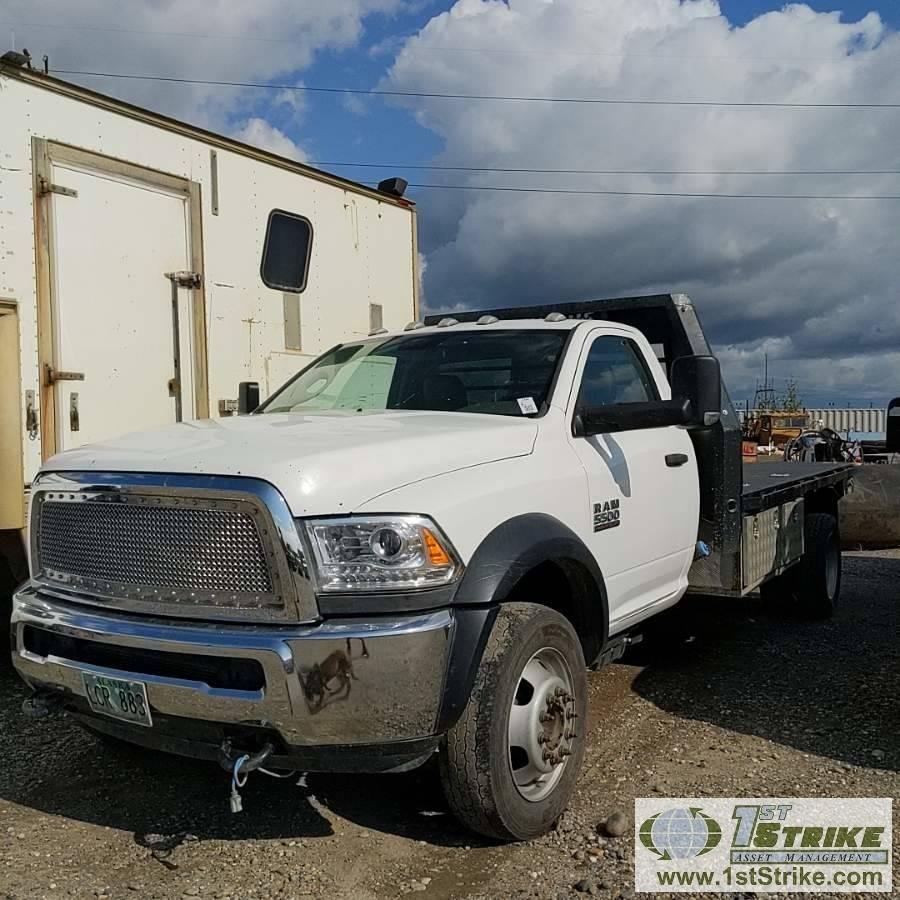 2015 RAM 5500 HEAVY DUTY, 6.7L CUMMINS, RWD, DUALLY, REGULAR CAB, 13FT 6IN FLAT BED W/GOOSENECK HITC