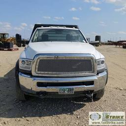 2015 RAM 5500 HEAVY DUTY, 6.7L CUMMINS, RWD, DUALLY, REGULAR CAB, 13FT 6IN FLAT BED W/GOOSENECK HITC