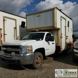 2009 CHEVROLET SILVERADO 3500HD, 6.6L DURAMAX, 4X4, REGULAR CAB, DUALLY, 12FT CAB OVER BOX, WITH TOO