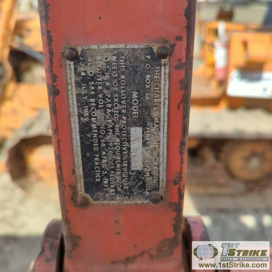 WHEELED TRENCHER, DITCH WITCH R100A, AWD, REAR CHAIN TRENCHER, FRONT SPOOL CARRIER